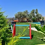 Karya Luxury - With Private Pool For 6 People In Hisaroenue