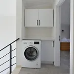 Karya Luxury - With Private Pool For 6 People In Hisaroenue *