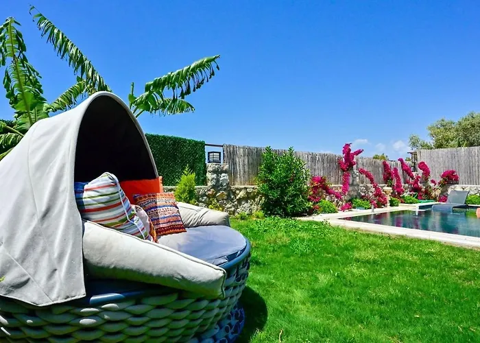 Karya Luxury - With Private Pool For 6 People In Hisaroenue Villa