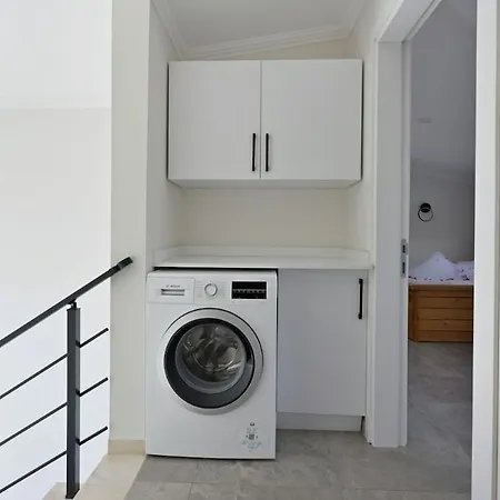 Karya Luxury - With Private Pool For 6 People In Hisaroenue *